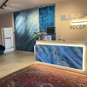 4* Hotel Blue Shades
