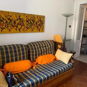 https://casa-marugi.it-lombardy.com
